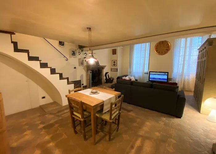 Gioielli Di Priori Appartamento *